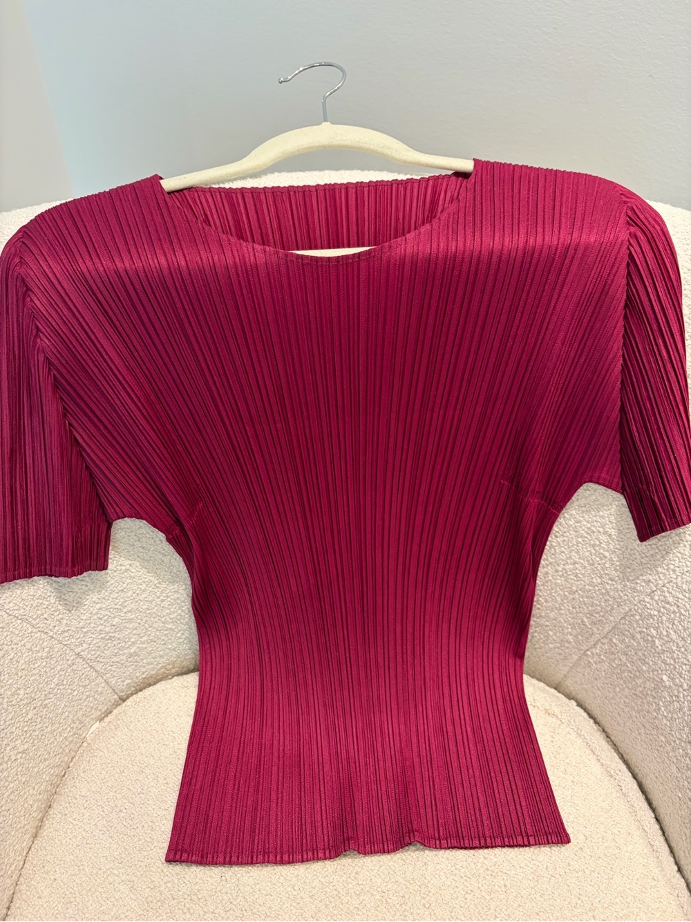 Ribbed Short-Sleeve Top in Berry